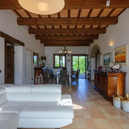 Cozy In Terre Roveresche With Wifi * Tavernelle (Pesaro and Urbino)