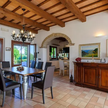 Cozy In Terre Roveresche With Wifi