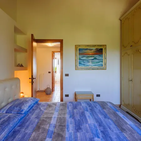 Cozy In Terre Roveresche With Wifi *